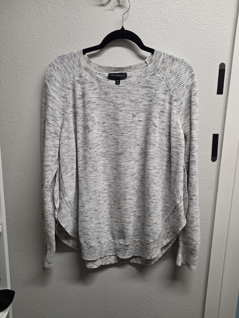 Lane Bryant Heathered Light Gray Pullover Sweater